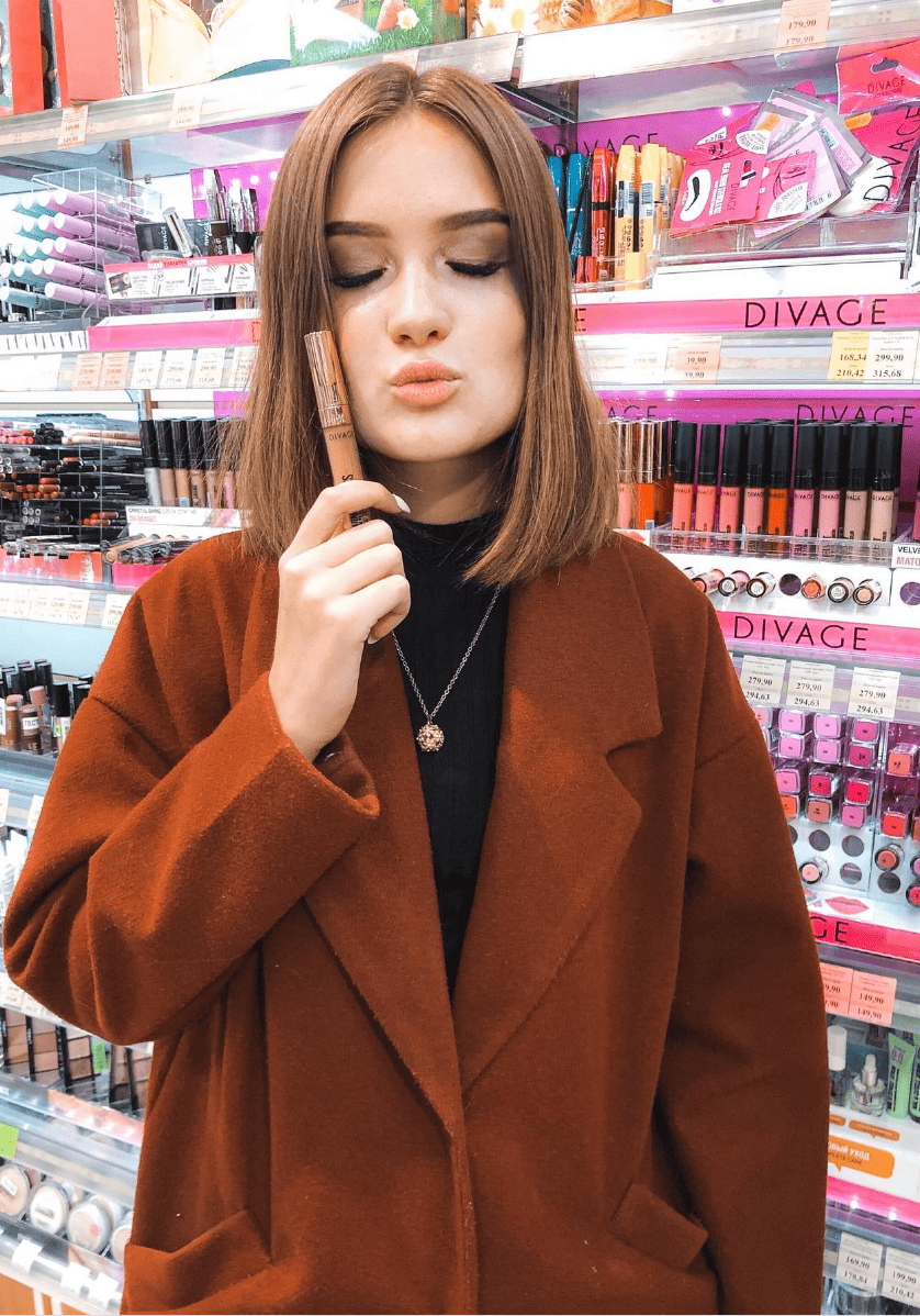 Промо-кампания для бренда косметики Divage influencer marketing campaign